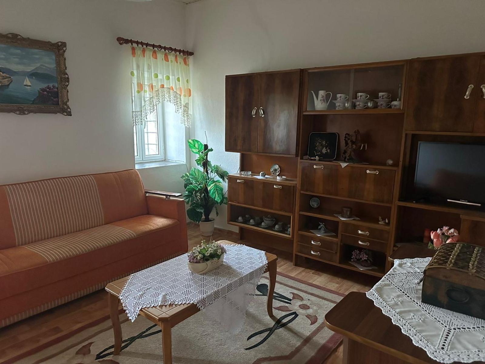 Traditional House Shapllo จีโรคาสเตอร์ ภายนอก รูปภาพ